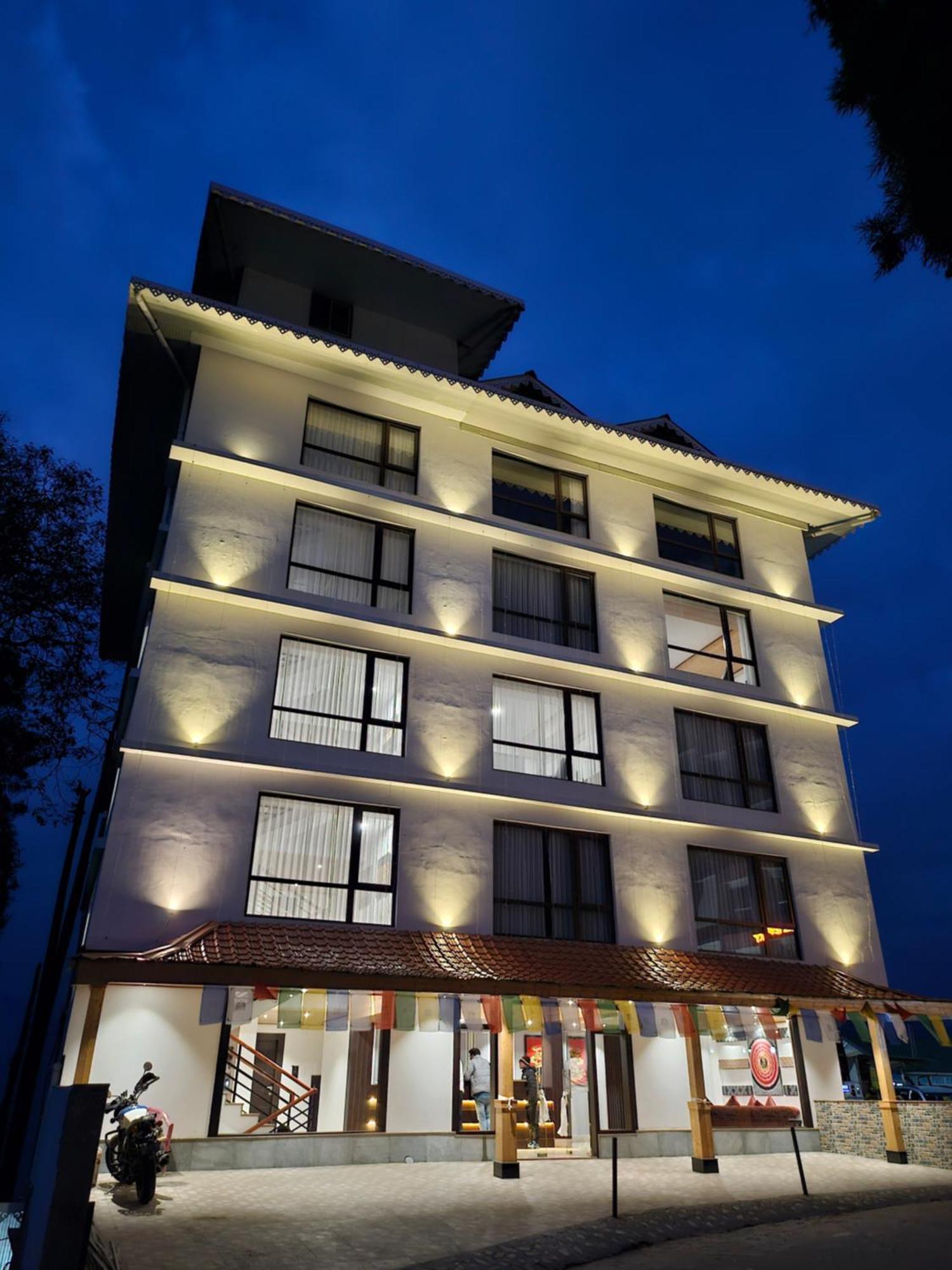 Sumitel Pelling Hotel Exterior photo